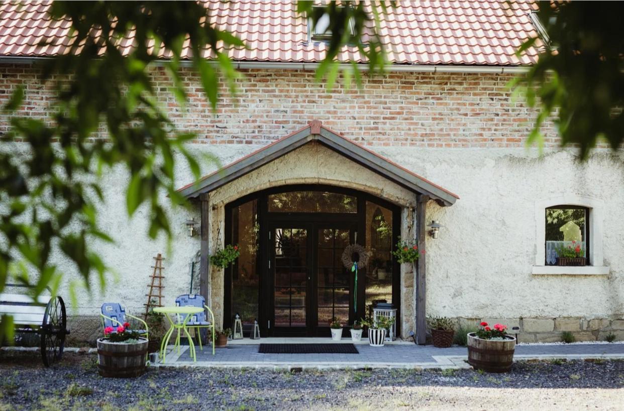 Bed and Breakfast Lawendowa Stajnia Lwowek Slaski Exteriér fotografie