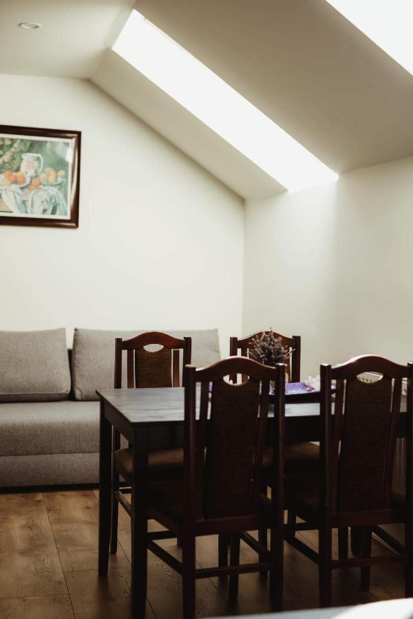 Bed and Breakfast Lawendowa Stajnia Lwowek Slaski Exteriér fotografie