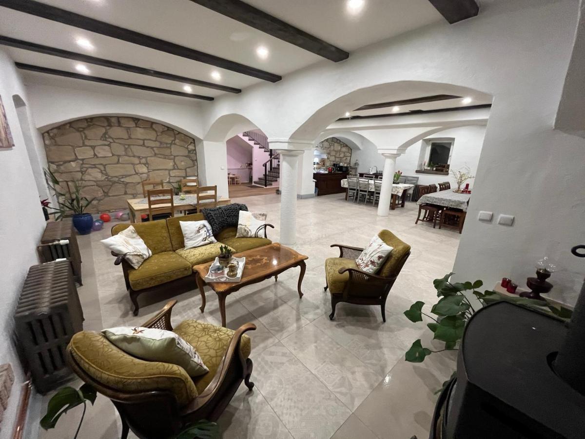 Bed and Breakfast Lawendowa Stajnia Lwowek Slaski Exteriér fotografie